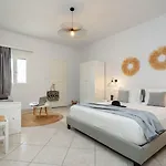 Erato Naxos