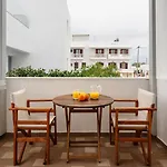 Erato Naxos
