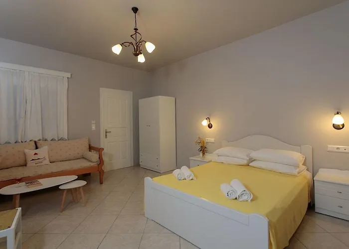 Erato Naxos 4* آغيوس بروكوبيوس