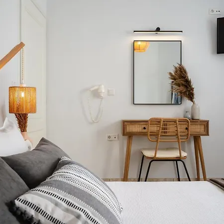 Erato Naxos Aparthotel