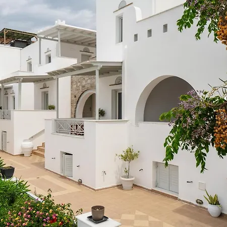 Erato Naxos Апарт-отель 4*