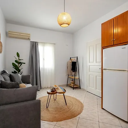 Erato Naxos Aparthotel