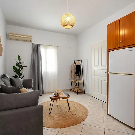 Erato Naxos 4* آغيوس بروكوبيوس