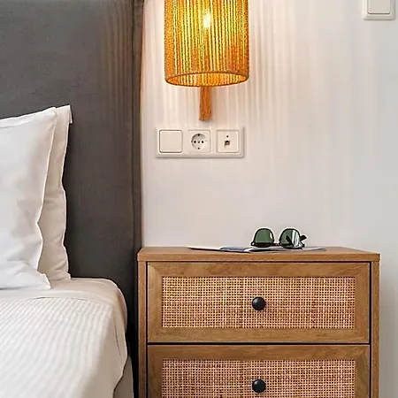 Erato Naxos Lägenhetshotell 4*